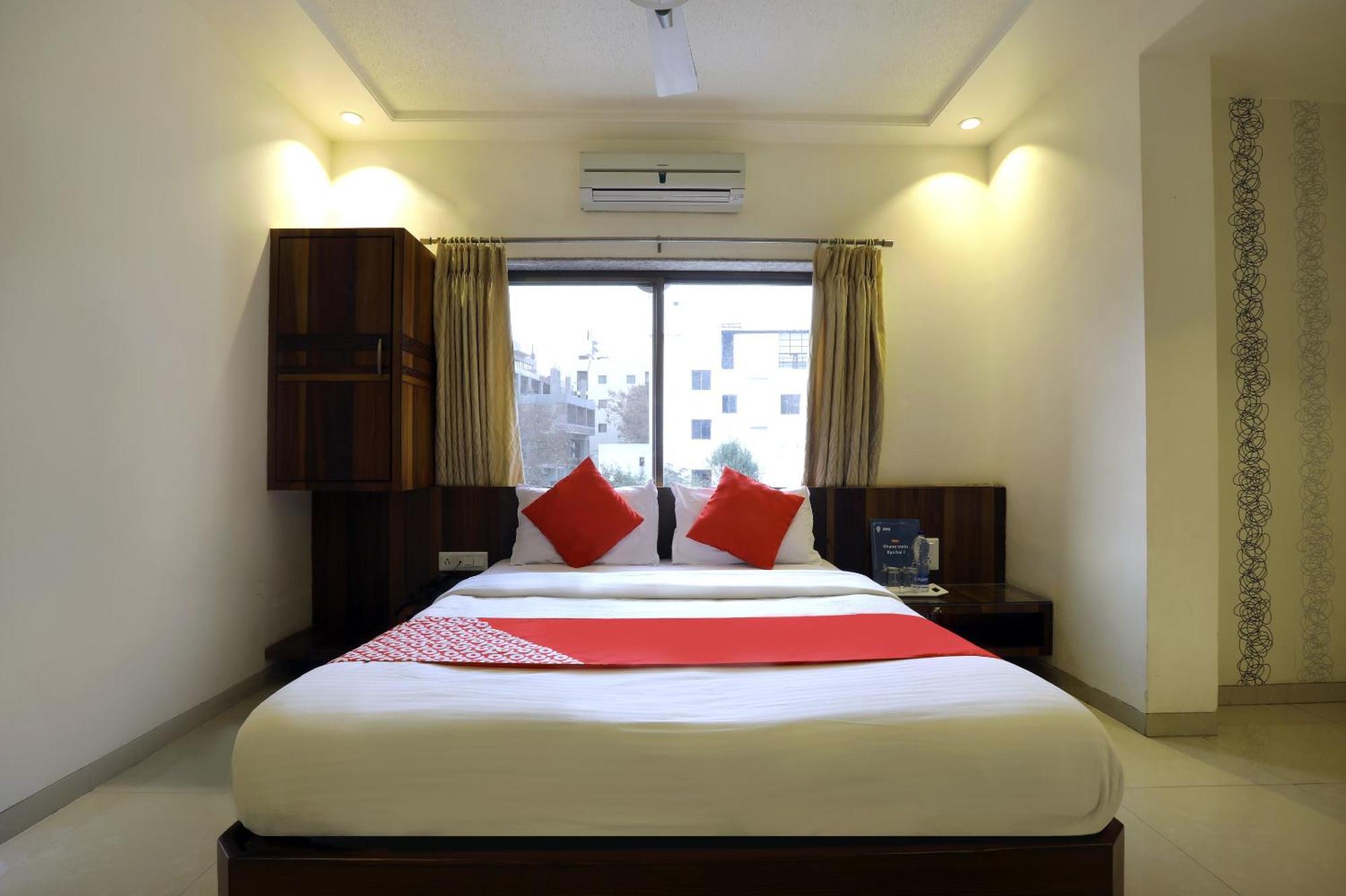 Collection O Satyan Inn Shirdi Esterno foto