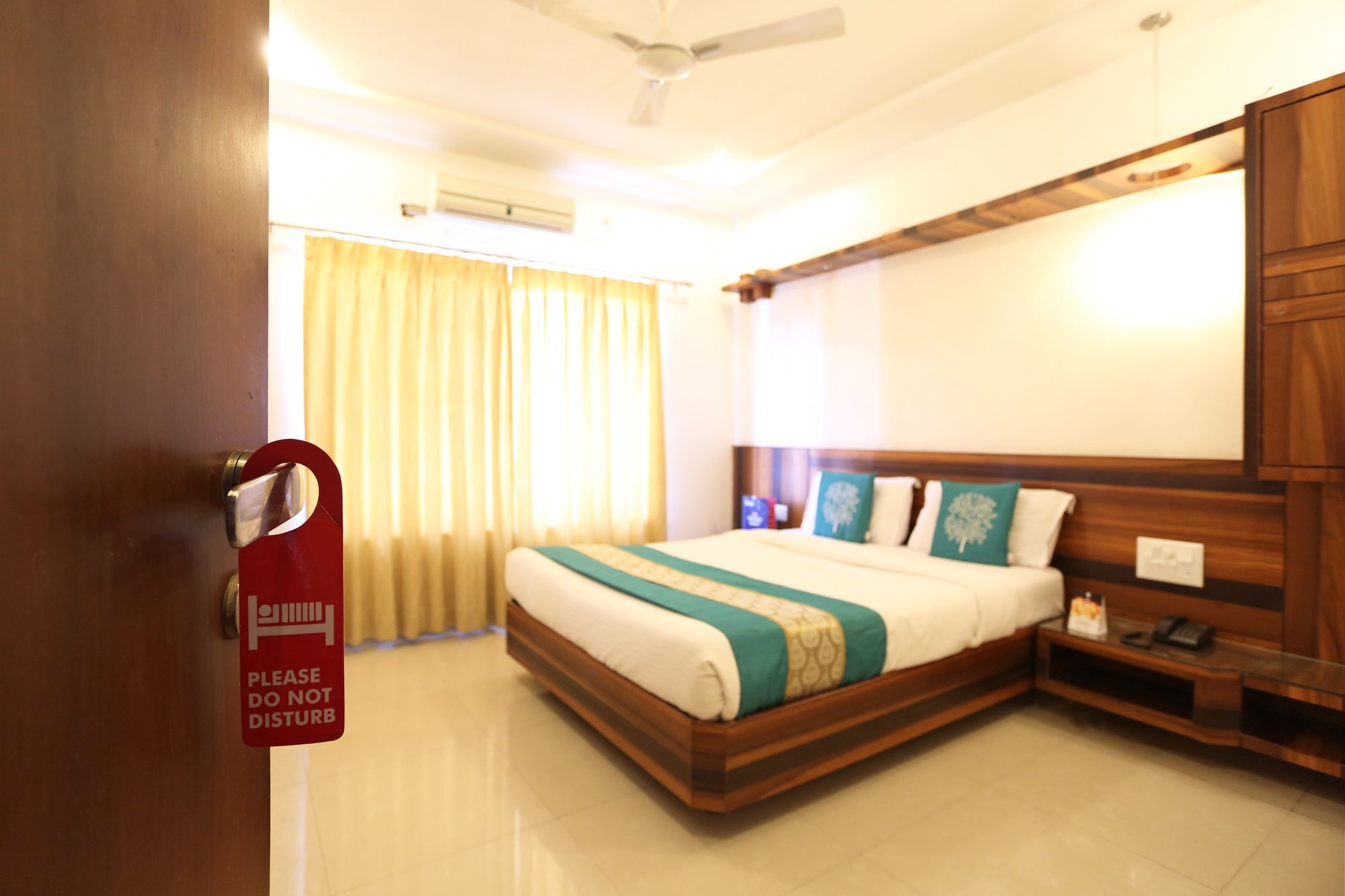 Collection O Satyan Inn Shirdi Esterno foto